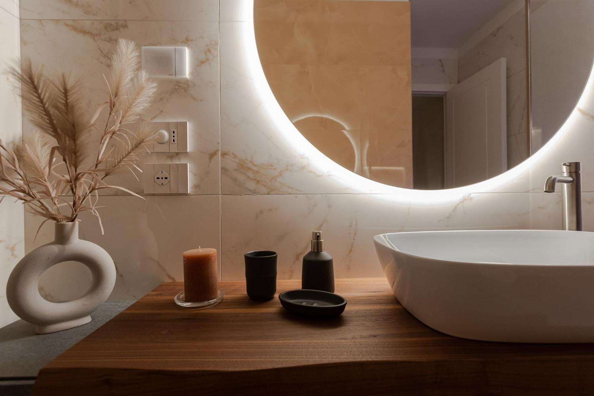 Trentino Lodge Piazza Municipio Strigno ภายนอก รูปภาพ