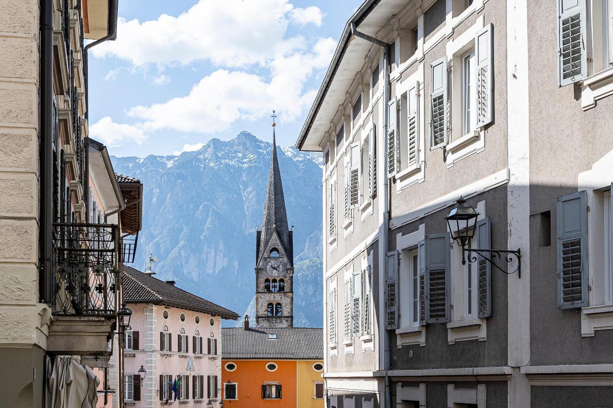 Trentino Lodge Piazza Municipio Strigno ภายนอก รูปภาพ